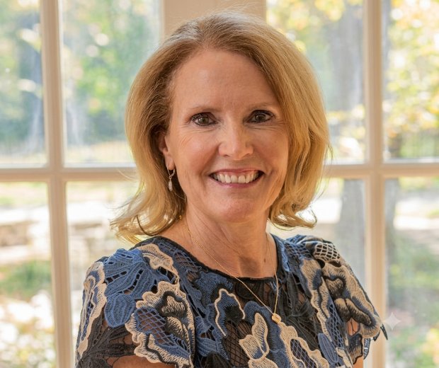 Dr. Alexandra Dresel, board-certified general surgeon in Dallas, Texas